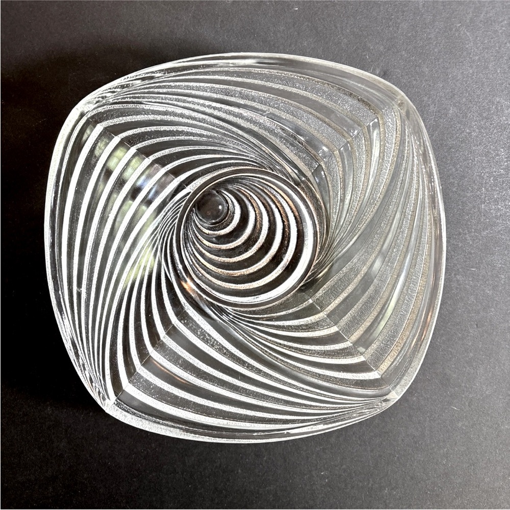 Decorative Square Glass Bowl Clear Optic Textured Elliptical Spiral Swirl 8 inch
